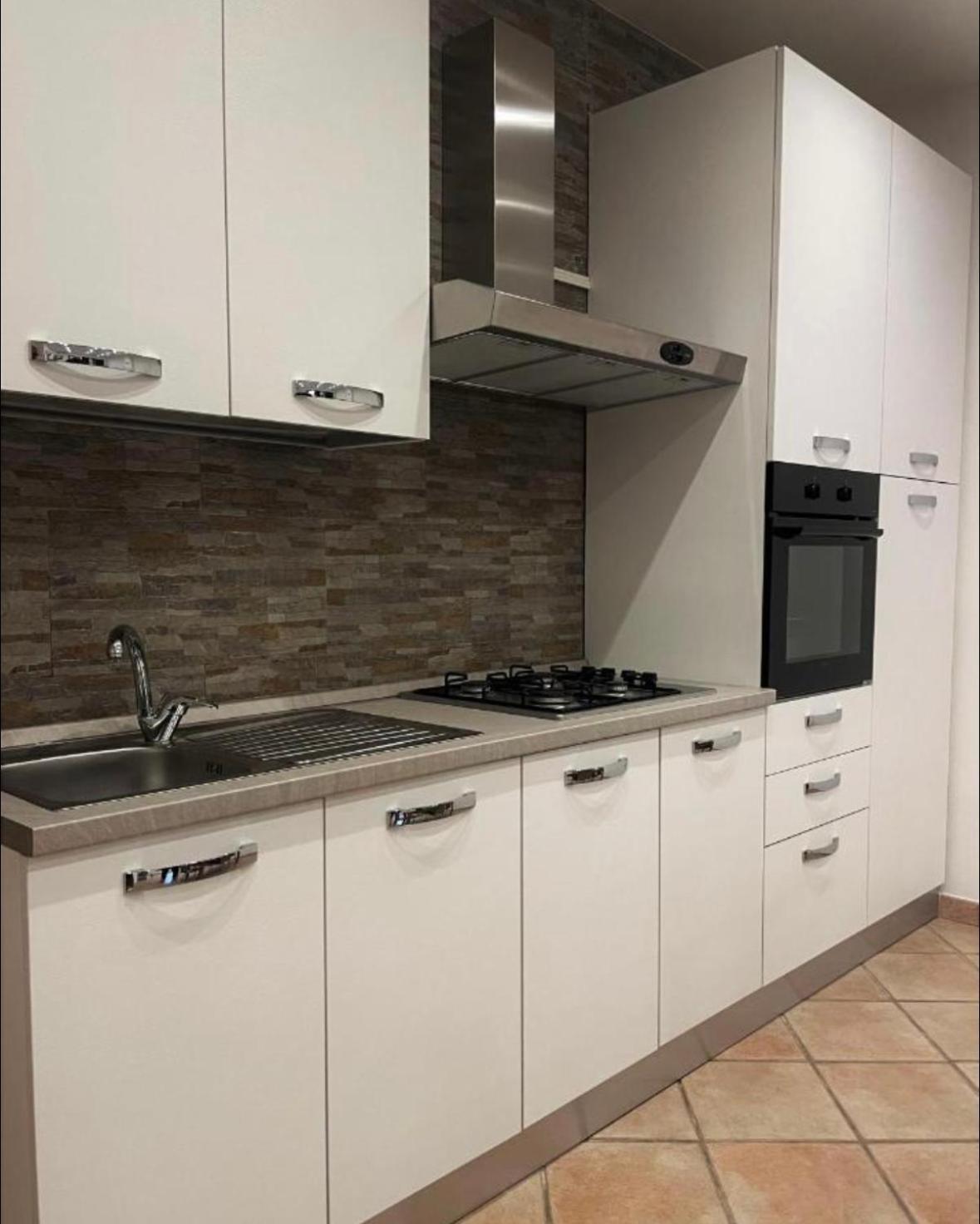 Square Inn Apartment Ольбия Экстерьер фото
